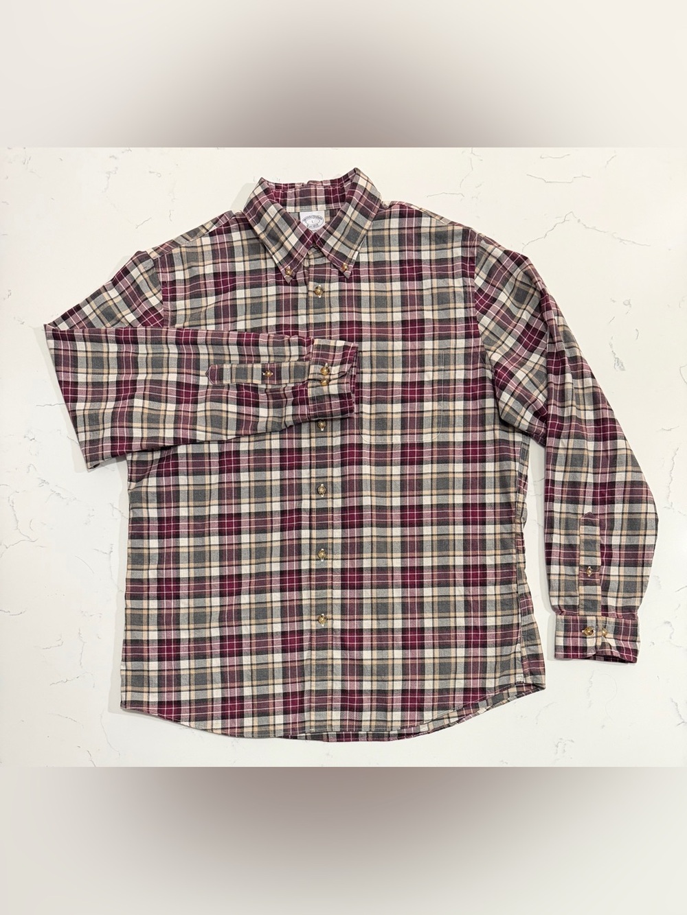 Brooks Brothers Regent Plaid Button Down Shirt Men’s Large Burgundy Black Cotton